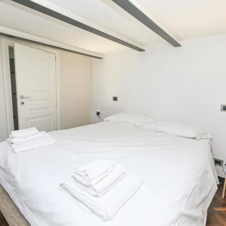 Apartment Iflat Conservatori Del Mare Genoa